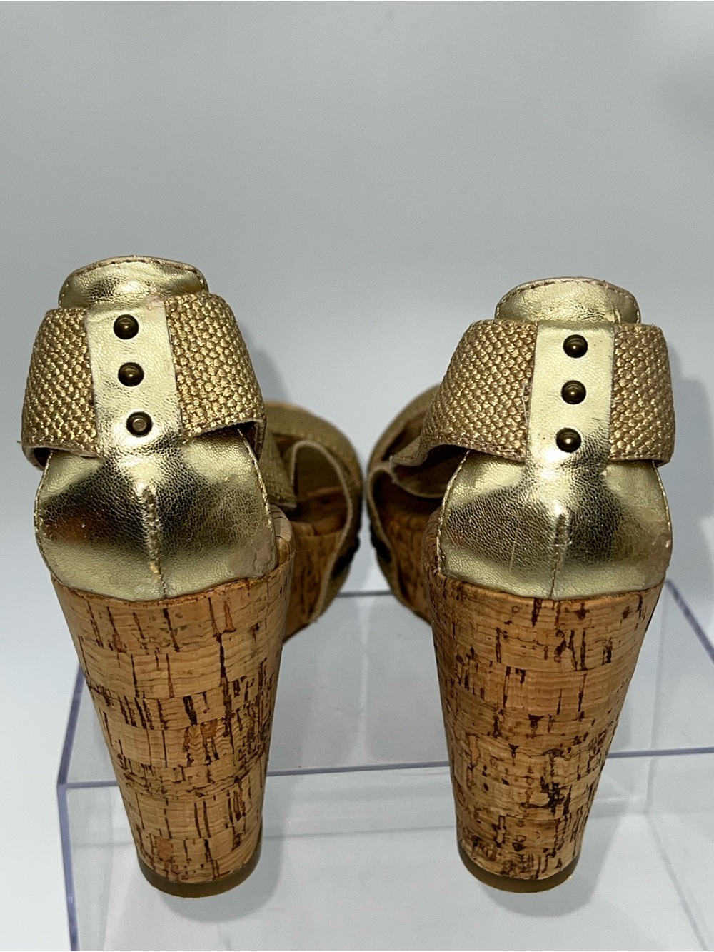 Lucky Brand Gold Metallic Canvas Upper Wedge Cork Heels Size 6.5 - Picture 4 of 12